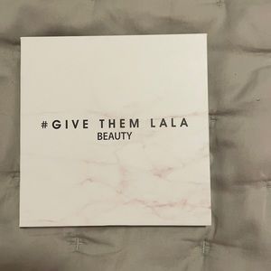 Give them Lala The Grown Woman Eyeshade Palette